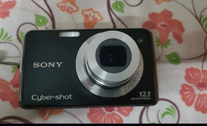 Sony cyber shot DSC-W230 for sale 0