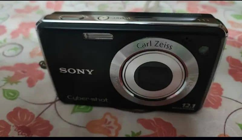 Sony cyber shot DSC-W230 for sale 1