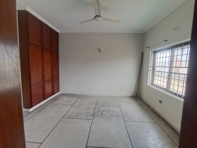 01 Kanal Luxury Beautiful Upper Portion Available For Rent In DHA Phase 3 Block XX Lahore Cantt 1