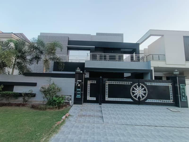 1 Kanal Slightly Used House Available For Sale In Lake City Sector M-3 0