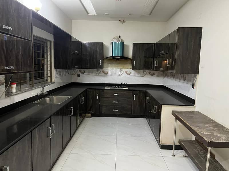 1 Kanal Slightly Used House Available For Sale In Lake City Sector M-3 11