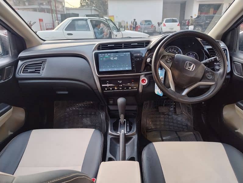 Honda City Aspire 2022 Push Start Full option 9