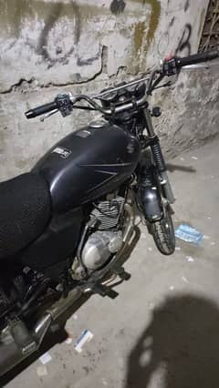 Suzuki gs 150