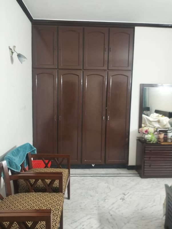 10 marla Full hous available for rent wapda Town ph1 block E2 1