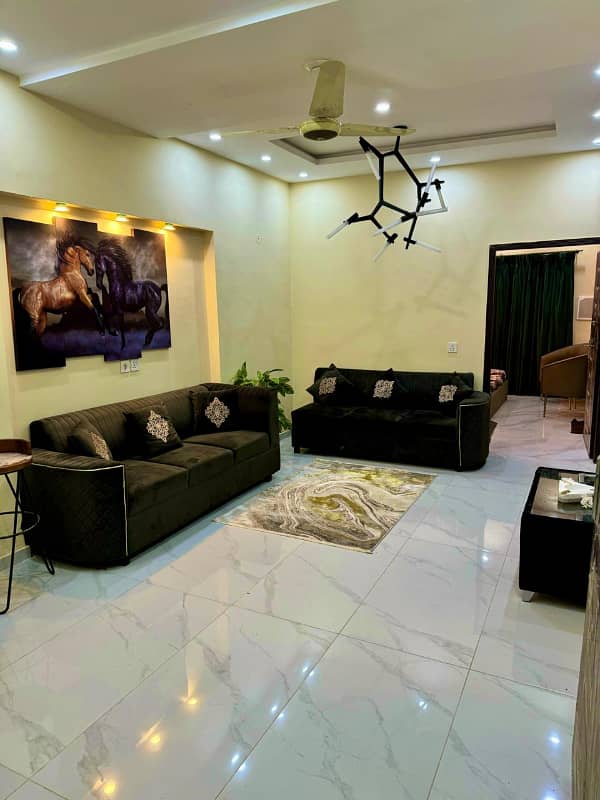 One Bed Luxury Apartment Fully Furnished available per day 3