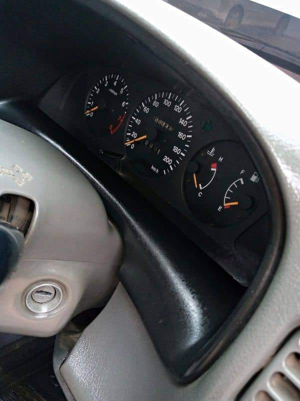 Suzuki Baleno 2004 4