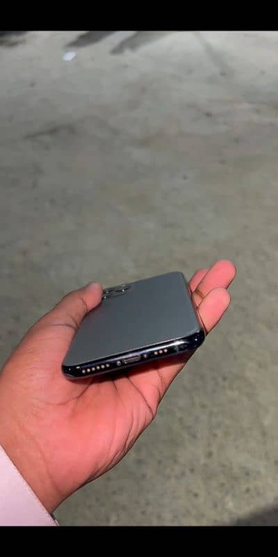 iphone 11 pro 1