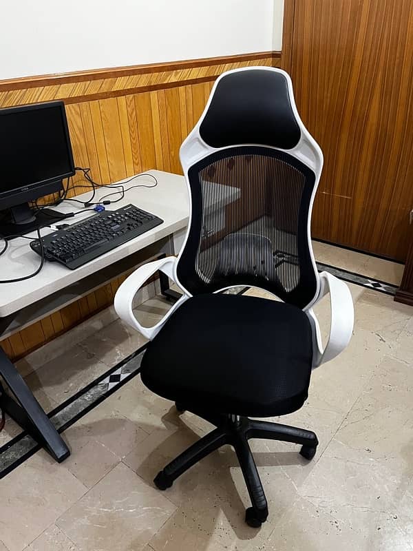 gaming chair / office chair / executive chair 1