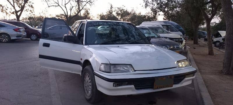 Honda Civic 1990 saloon 3