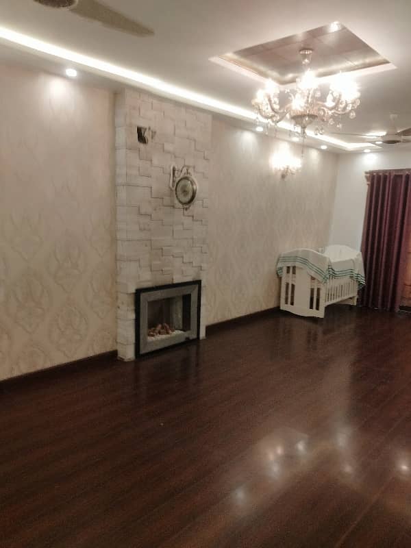 10 Marla Beautiful Full Basement House For Sale In Phase 5 DHA Lahore 10