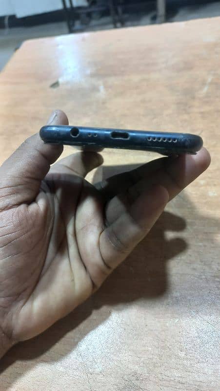 realme c2 3/32 pta official approved 1