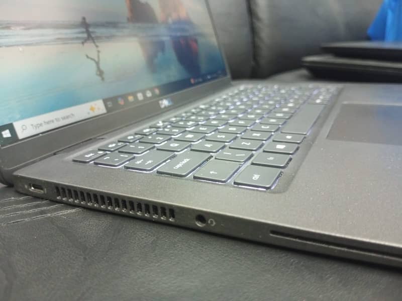 Dell Latitude 7320 Core i5-11th Generation 1