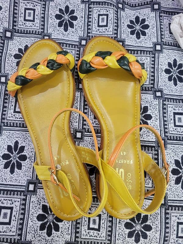 sandals to wear 0