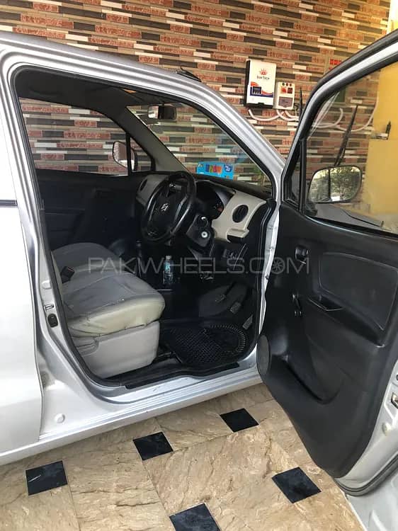 Suzuki Wagon r 2018 3