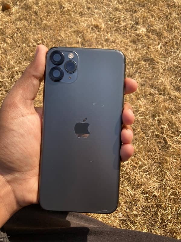 iPhone 11 Pro Max 0