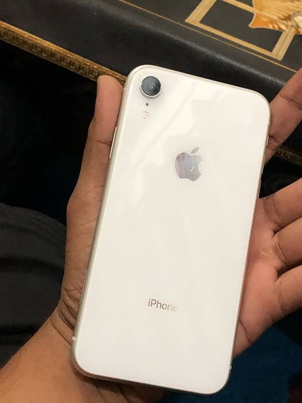 iPhone XR 2