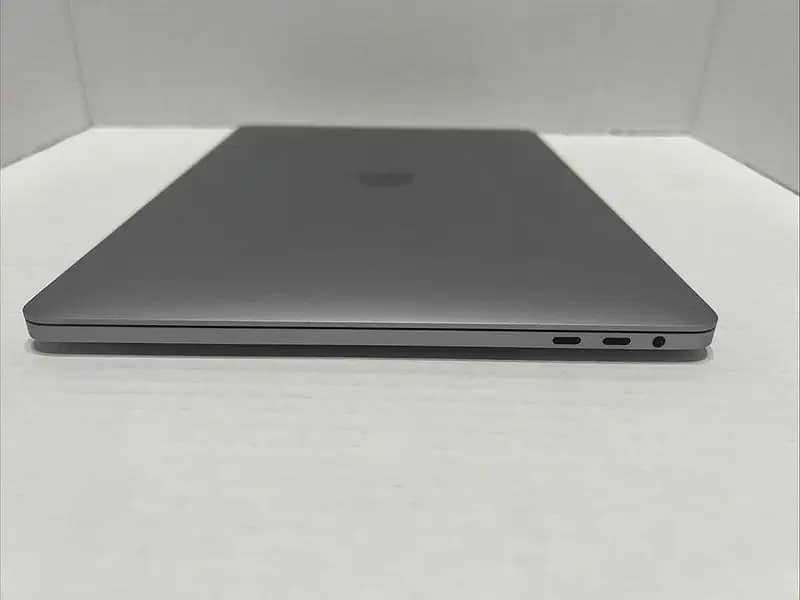 Apple 2017 MacBook Pro 13" Core i7 3.5/16GB/1TB | A GRADE iMPORT Stoc 6