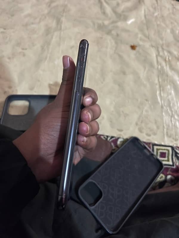 iphone 11 pro max non pta 2