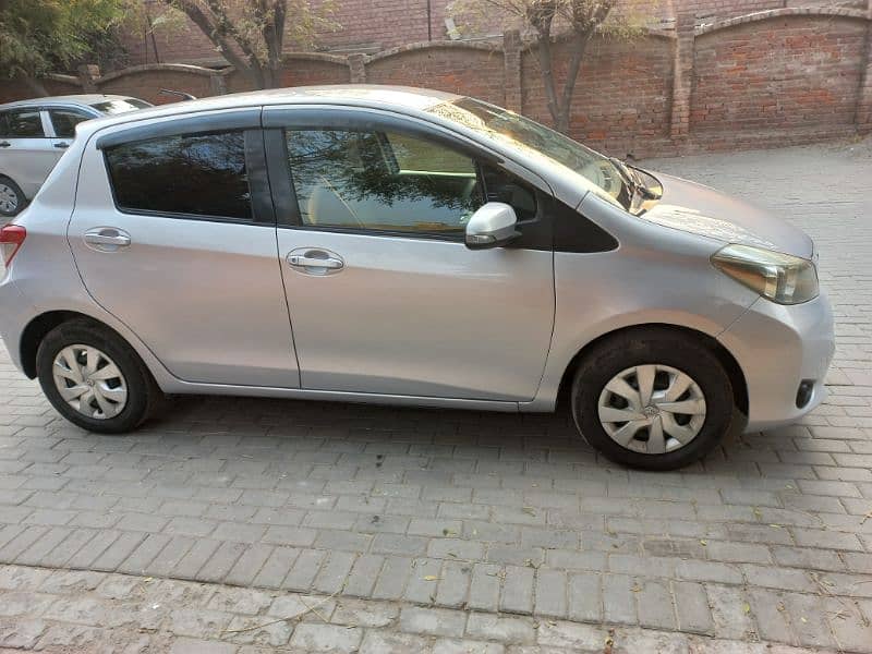 Toyota Vitz 2012 18