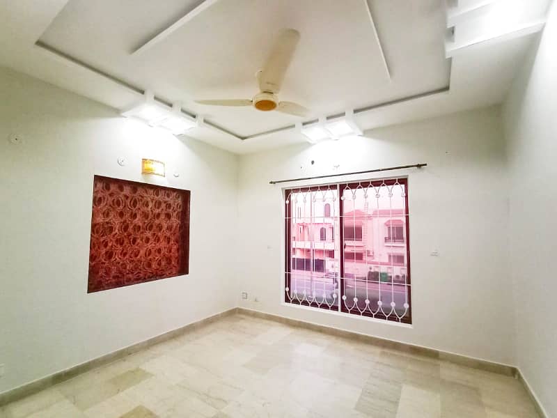 5 Marla Luxury Like Brand New House Available For Sale In CC Block Sector D Bahria Town Lahore 25