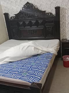 King size bed with mattress 8 inch wall