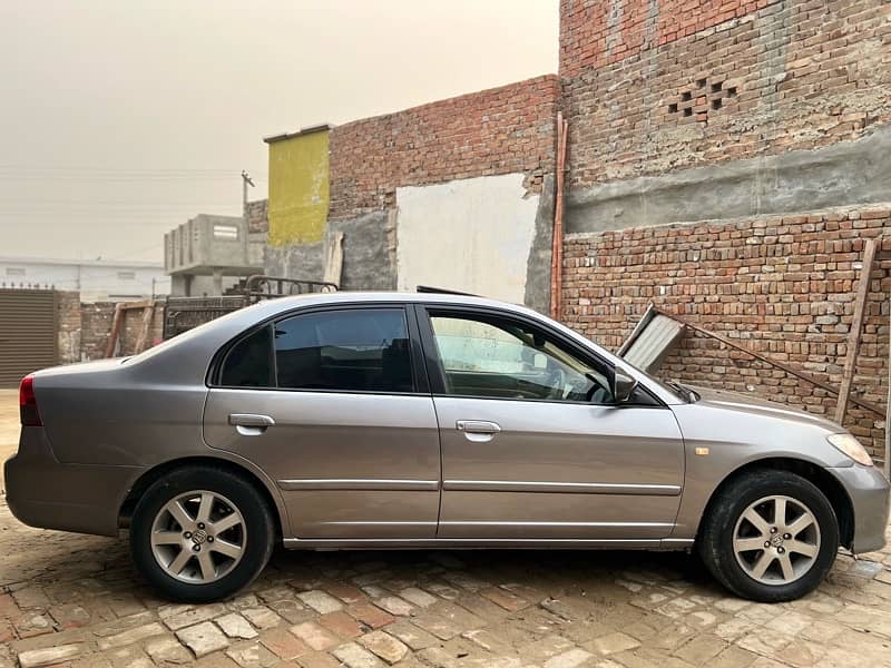 Honda Civic Oriel 2004 7