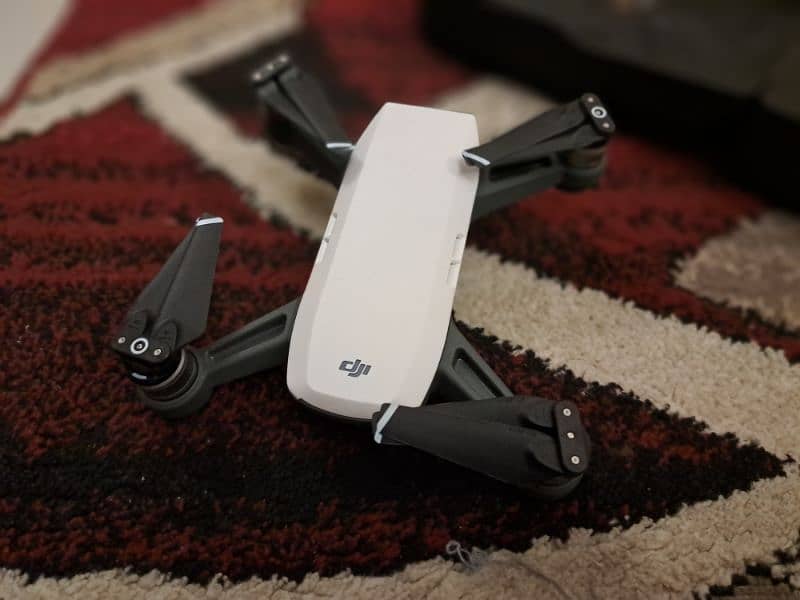 DJI Spark Fly More Combo For Urgent Sale 8