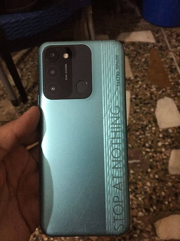 Tecno spark 8c 6/64 Gb 5