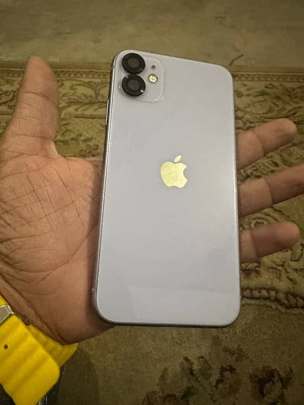 iPhone 11         128 gb 3