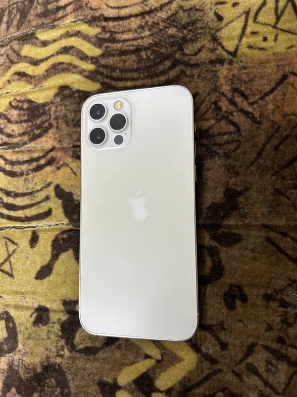 iphone 12 pro white color 2