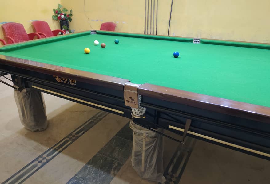 SNOOKER TABLE FOR SALE Size 5×10 / POOL TABLE / Snooker / Billiards / 4