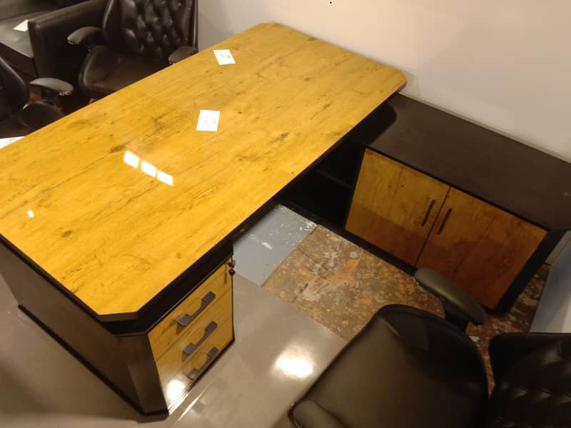 Exactive Tables, CEO Tables, Boss Tables 3