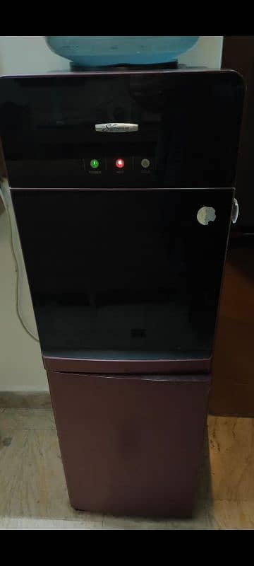 Signature Water Dispenser 1