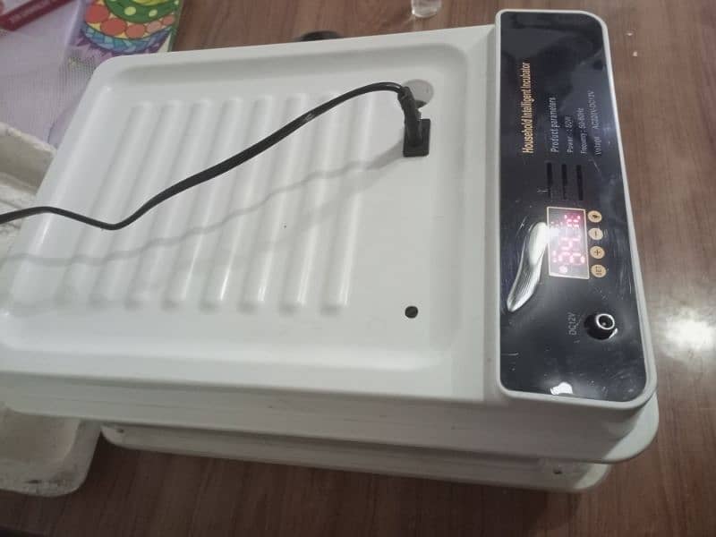 Incubator 28 Eggs Capacity Fully Automatic For Hatching 4