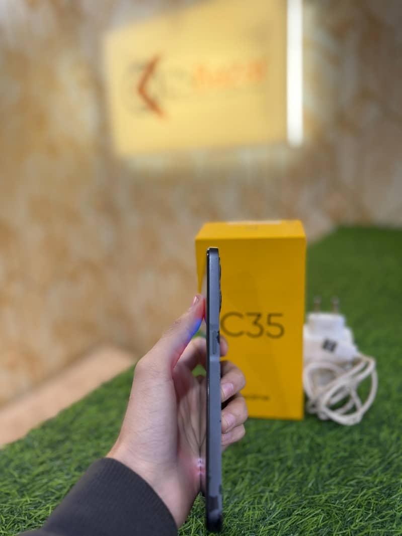 Realme C35 4gb 128gb With Box & Charger 3