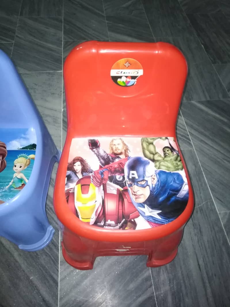 Kids chairs 2