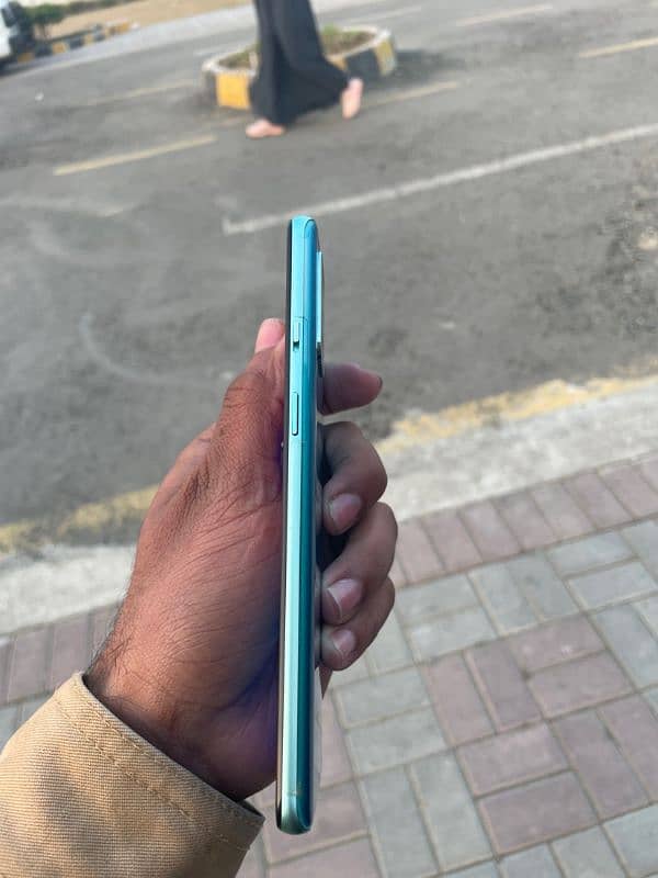 ONEPLUS 8T DEVICE FOR SALE 3