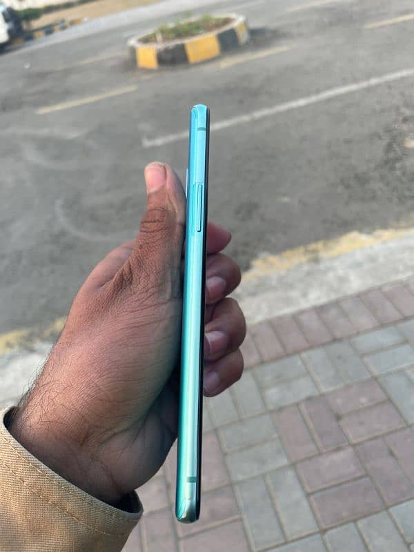 ONEPLUS 8T DEVICE FOR SALE 4