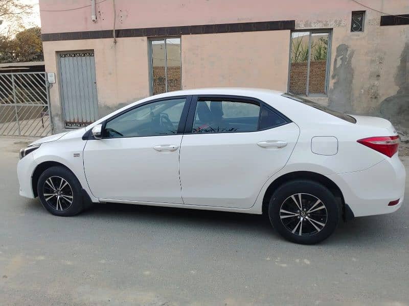 Toyota corolla  Altis 2015 better than grande , gli , xli 4