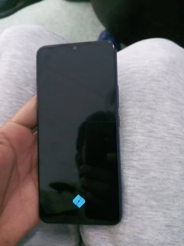 vivo v 21 e urgent sale good condition 2