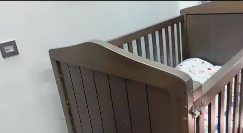 wooden baby cot 4