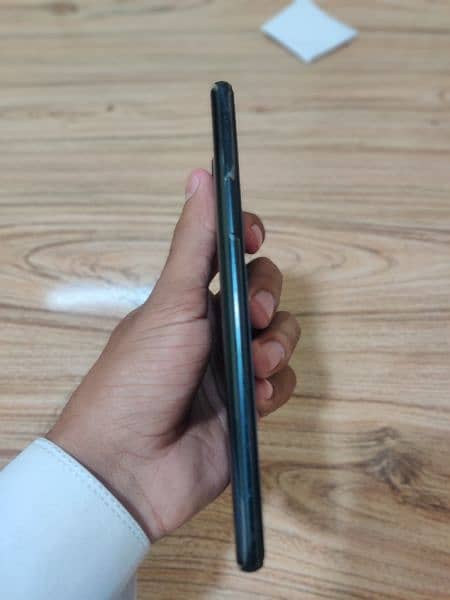 OnePlus 9R Condition 10/10 8/128 3