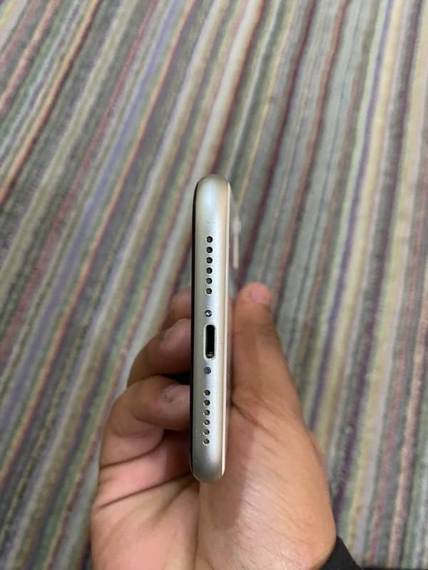 Iphone 11 PTA Approved 5