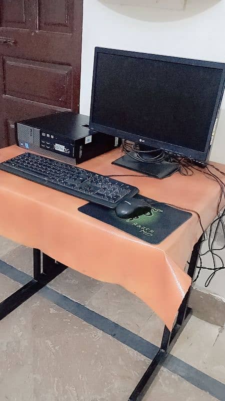 CORE I5 3rd Generation complete setup with computer table 2