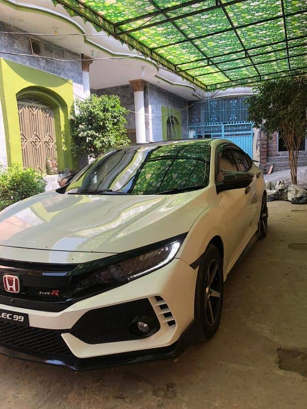 Honda Civic Oriel 2018 0