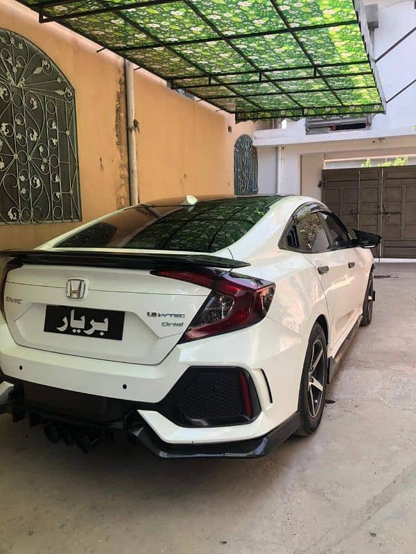 Honda Civic Oriel 2018 14