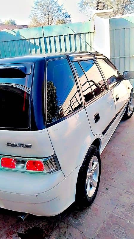 Suzuki Cultus 2015 0