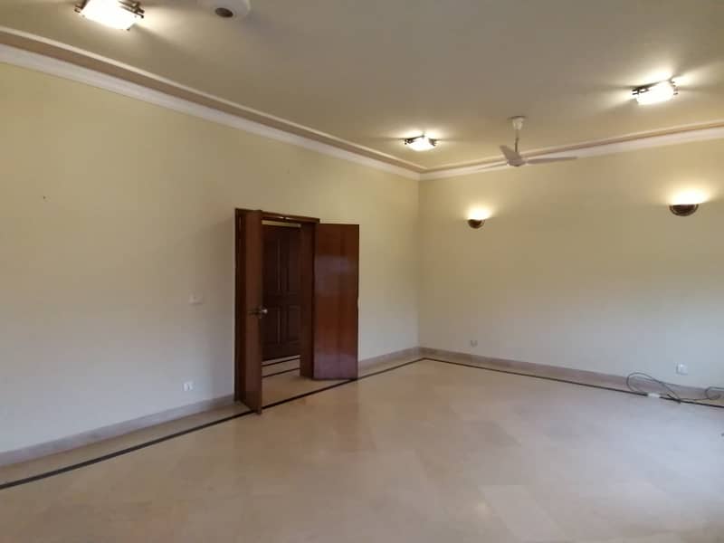 DHA 1 Kanal Wonderful Upper Portion With Separate Gate For Rent In Phase 2 3