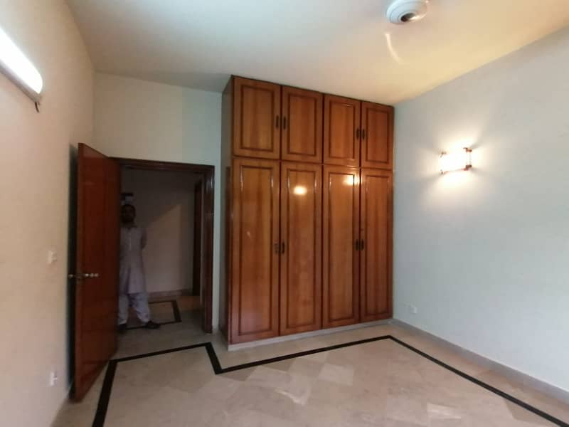 DHA 1 Kanal Wonderful Upper Portion With Separate Gate For Rent In Phase 2 21