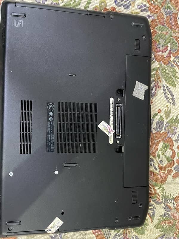 Dell Laptop 3